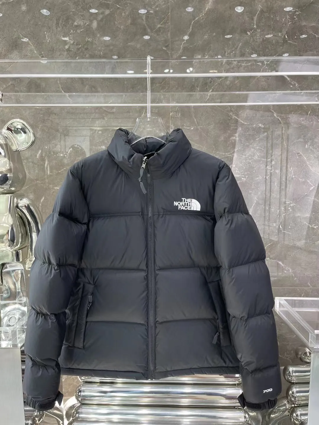 Quality 【The North Face 1996Nuptse 1996/Classic / / 】 ： The North Face" 、 。 The North Face" 。 The North Face。 。 , 。 The North Face" , Yosemite Half Dome, 。 + ： ✅ ：RDS Quality 700 / 280g ✅ ： ✅ ：YKK ISO 9000Quality ZP ✅ ：340TPremium ✅ ： ， ， Lightweight 。 ： ： DWR (DWR ） ～ ： 700 （RDS ) 1990 ， ， ， ， Lightweight 。